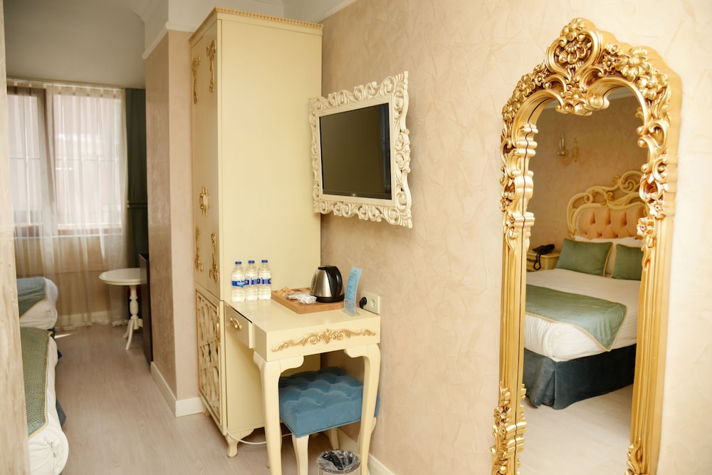 EDIBE SULTAN HOTEL 27/37