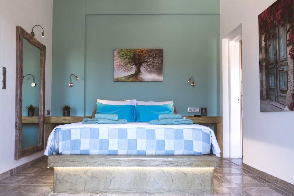 VILLA MICHALIS 25/59