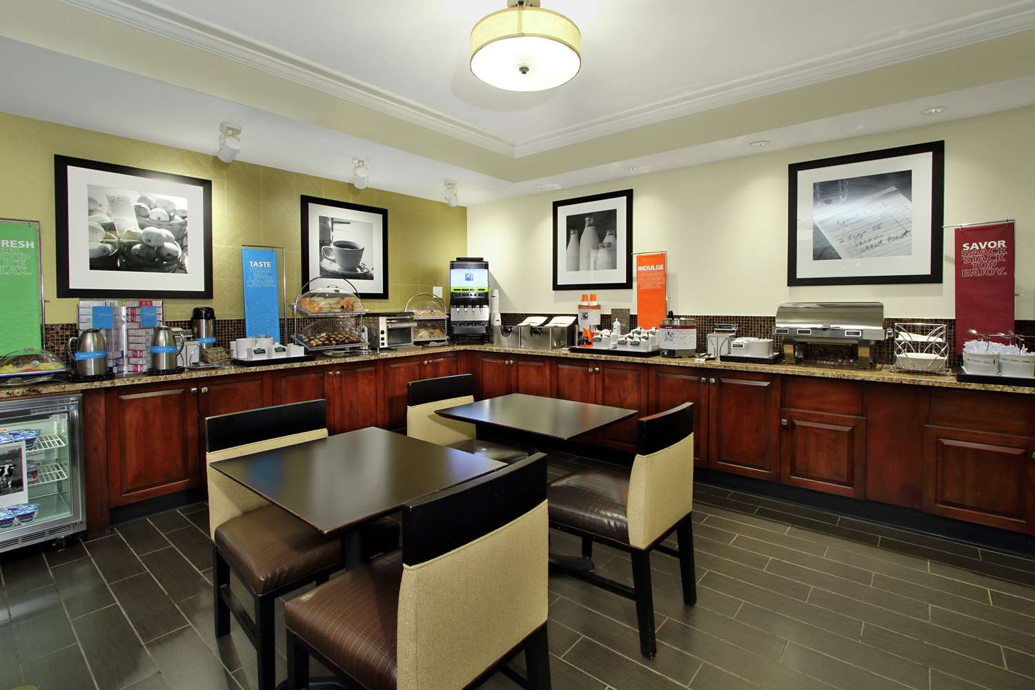 restaurant cafeteria