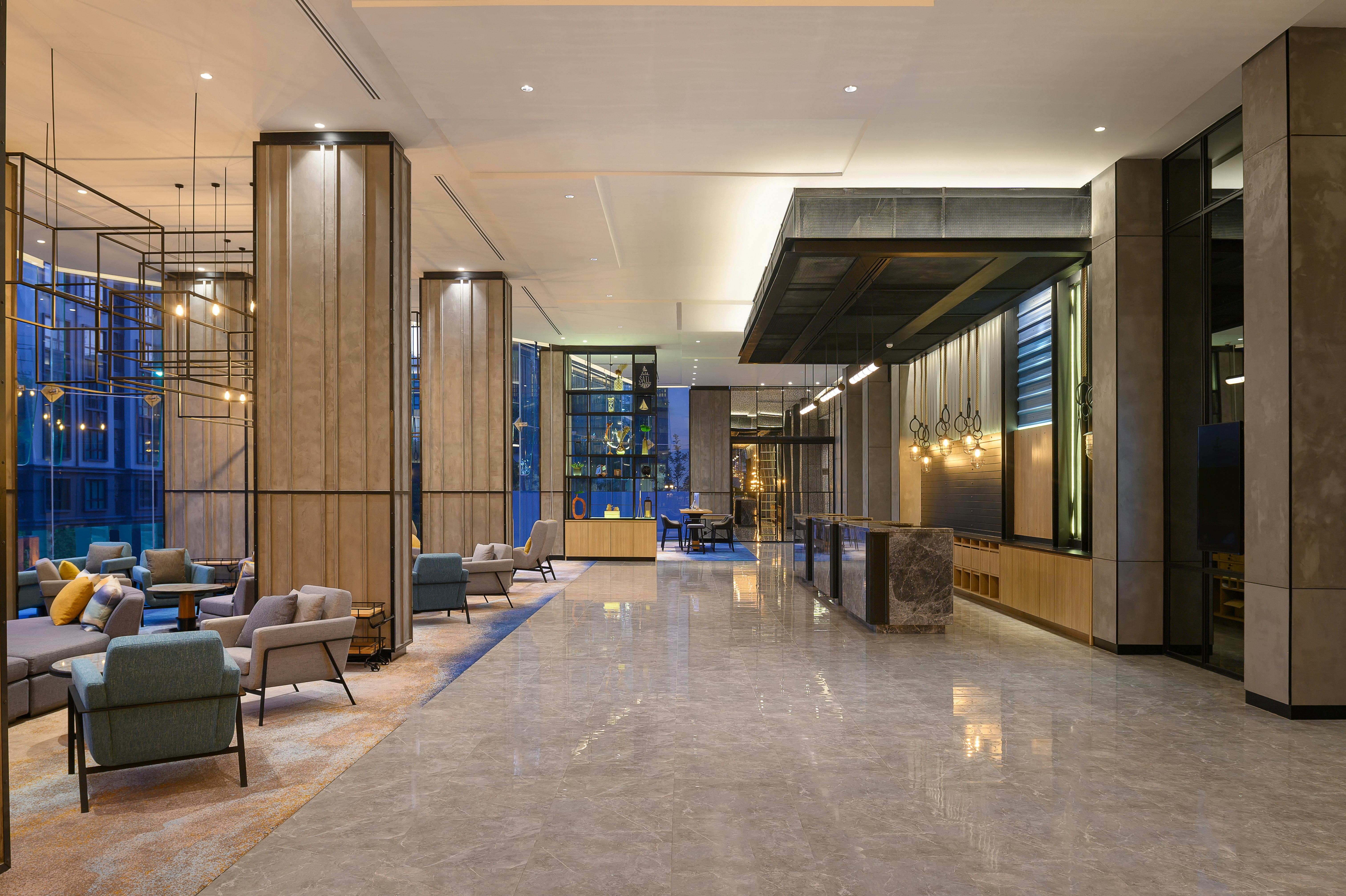 Holiday Inn Suites Siracha Laemchabang 40/78