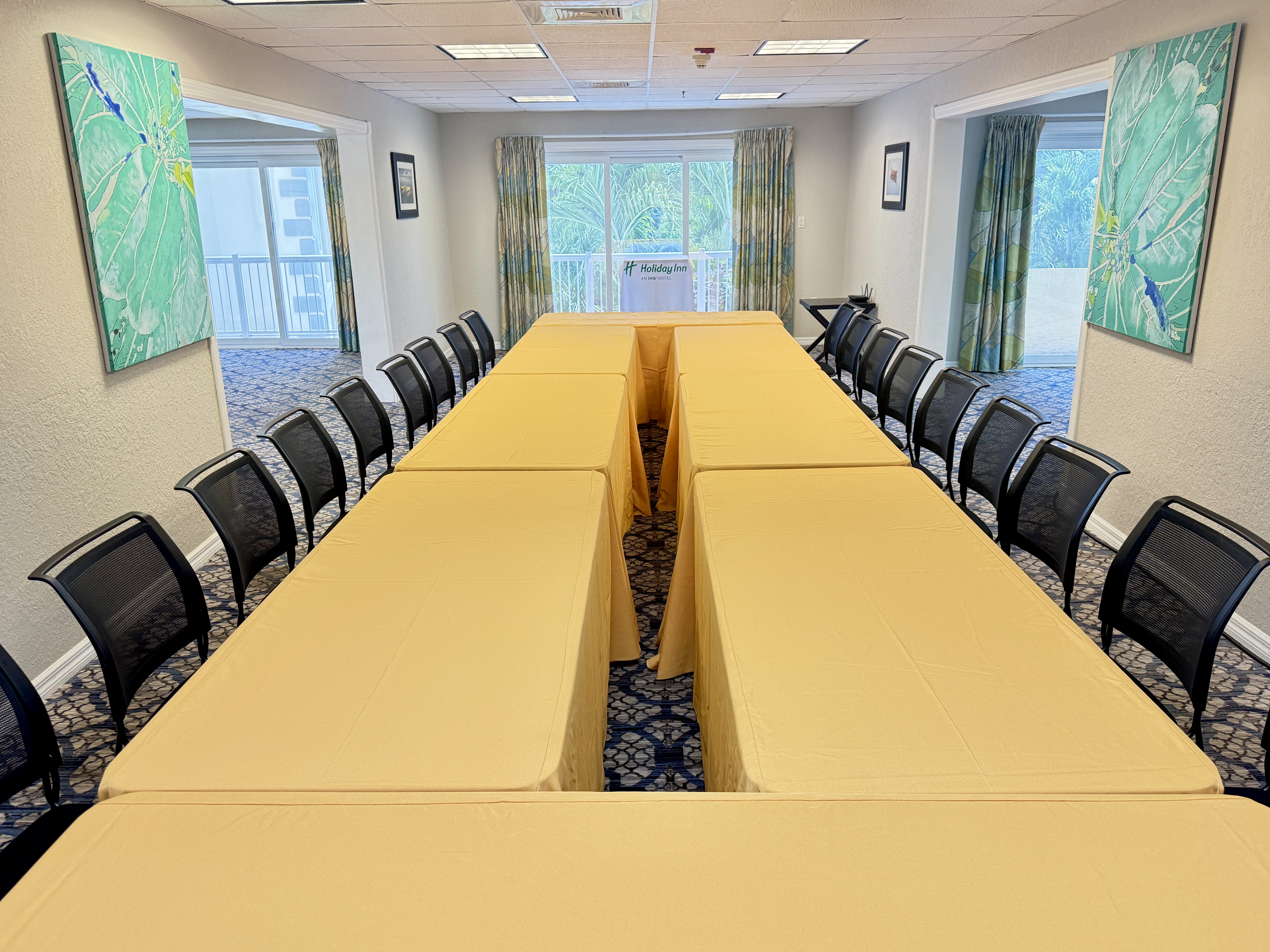 Holiday Inn Resort Grand Cayman, an IHG Hotel 68/78