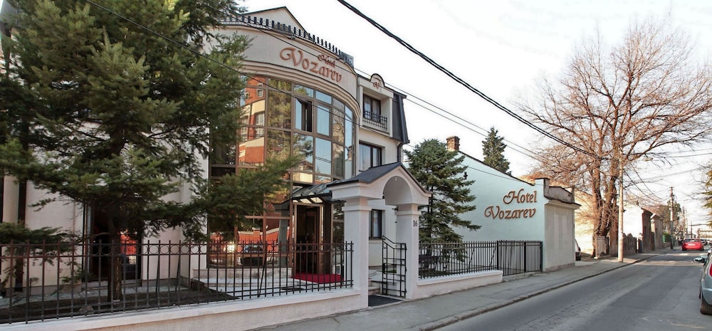 Garni Hotel Vozarev 57/67