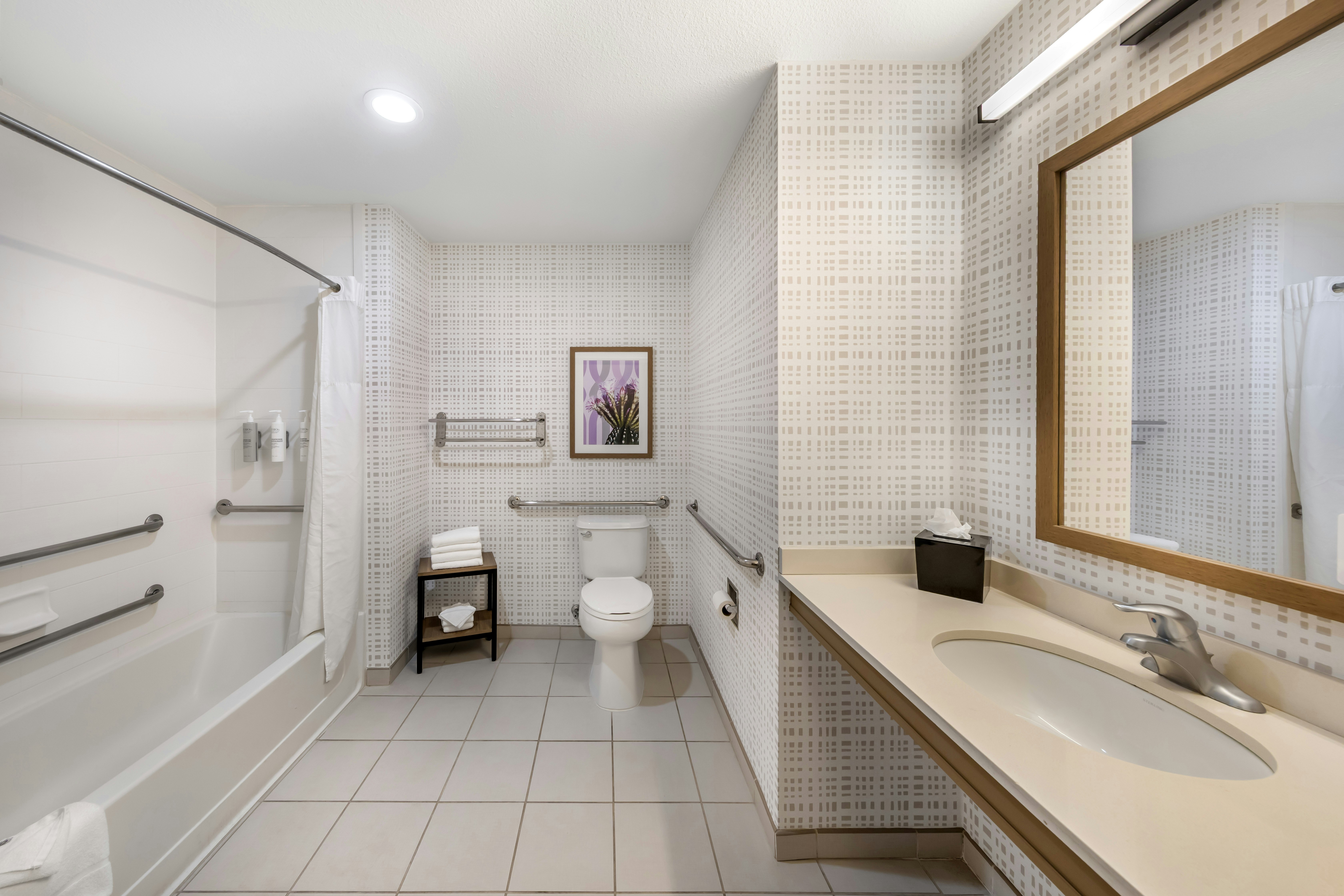 Hampton Inn Suites Riverside Corona East 63/66