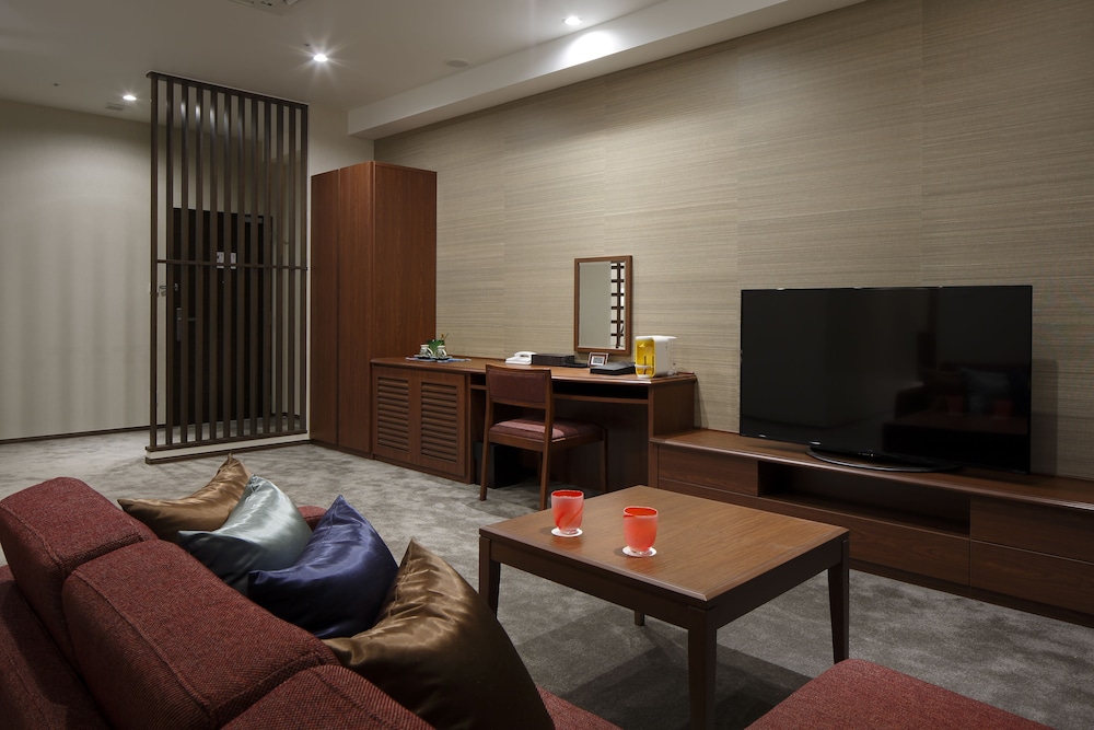 Yuinchi Hotel Nanjo 30/50
