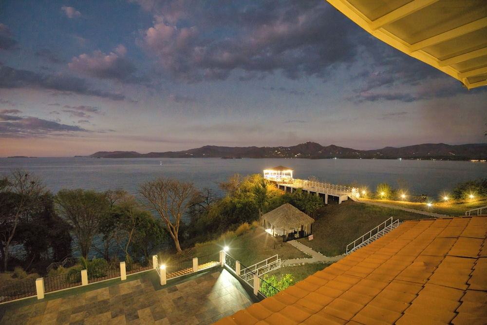 Dunama Ocean View Hotel 39/50