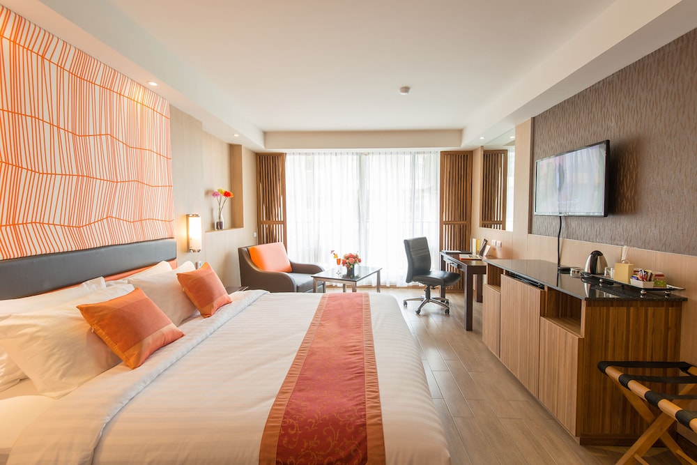 DYNASTY GRANDE HOTEL 14/45