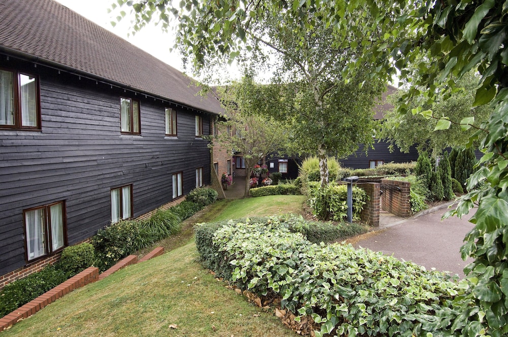 Premier Inn Tonbridge 46/52