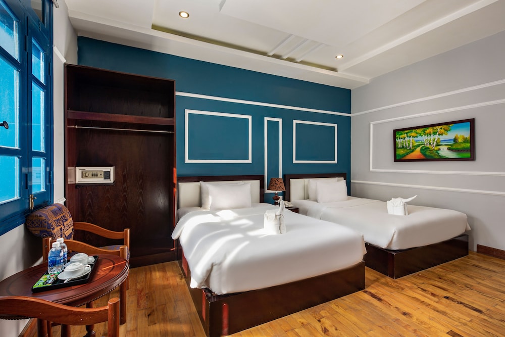 Sofia Boutique Hotel 8/24