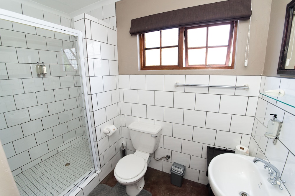 Kleinplasie Guest House 26/29