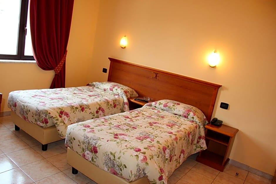 Demy Hotel 6/49