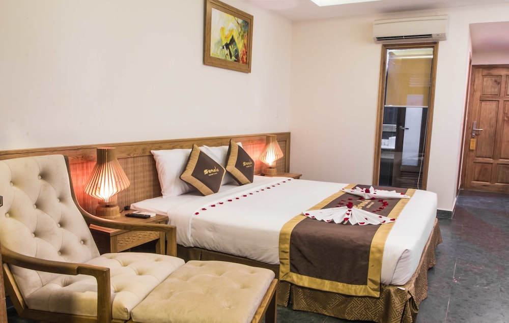 Sonata Resort & Spa 27/70