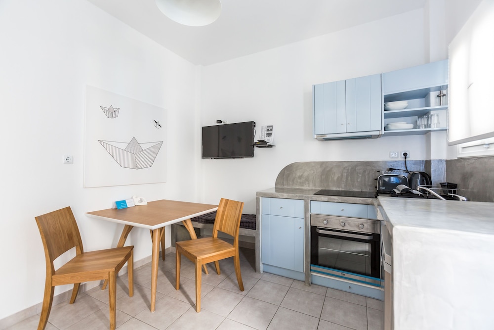 Fanouris Condo 15/22