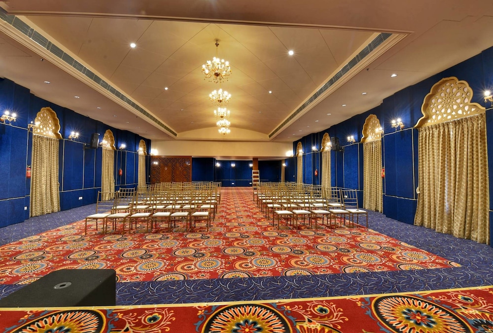 Neemrana S Hill Fort Kesroli 11/47