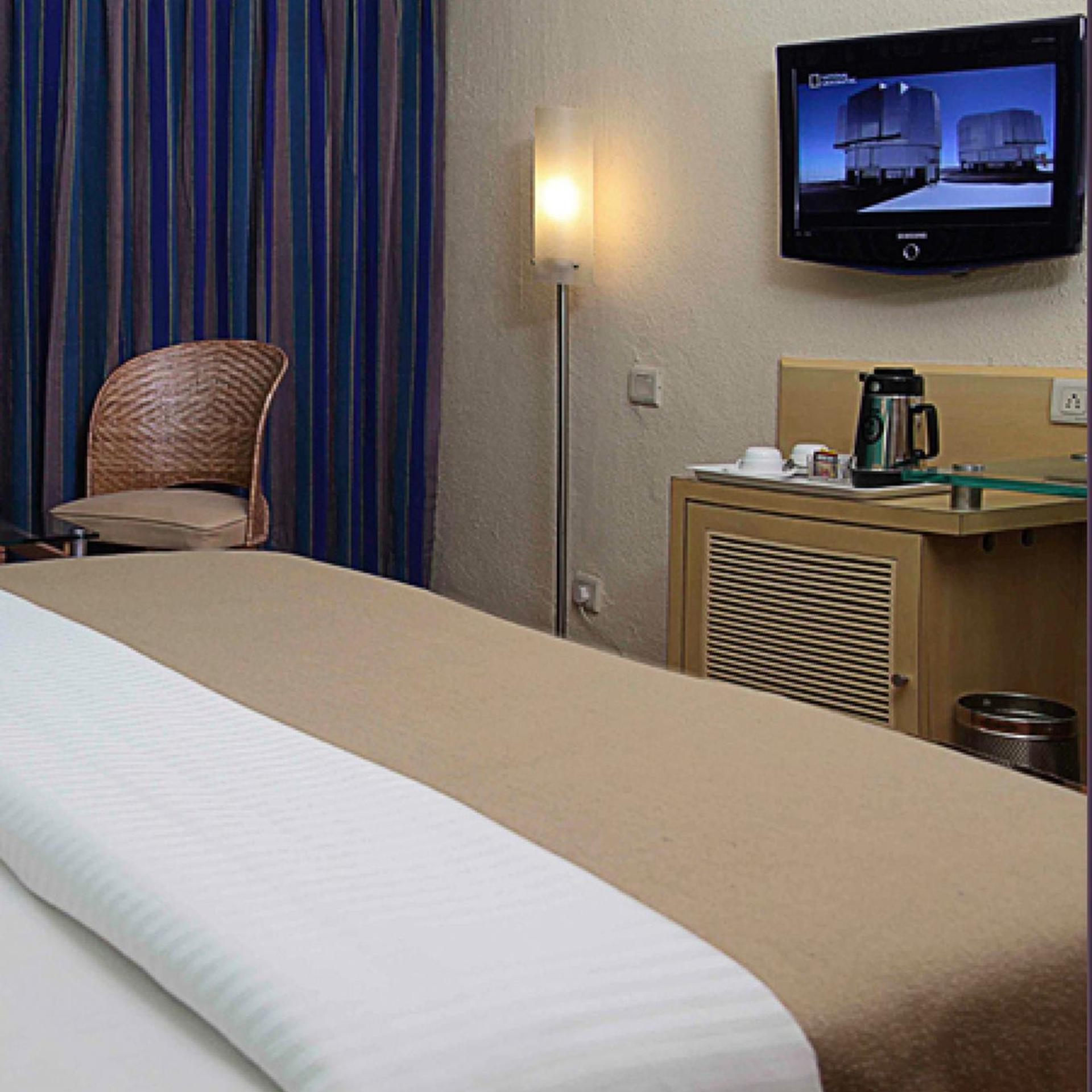 The Royal Orchid Hotel Chembur 15/37