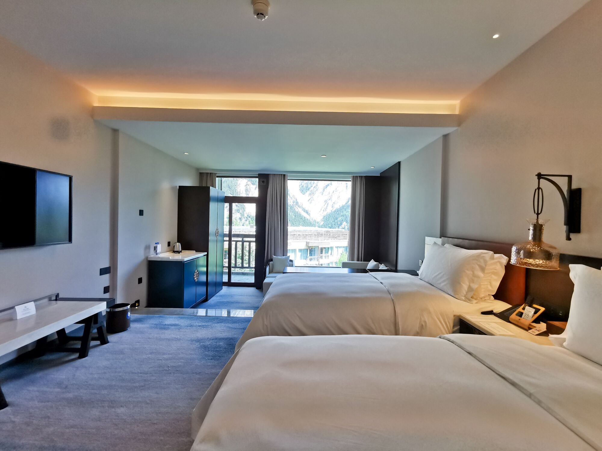 Premium, Multiple Beds, Balcony, Club Lounge Access