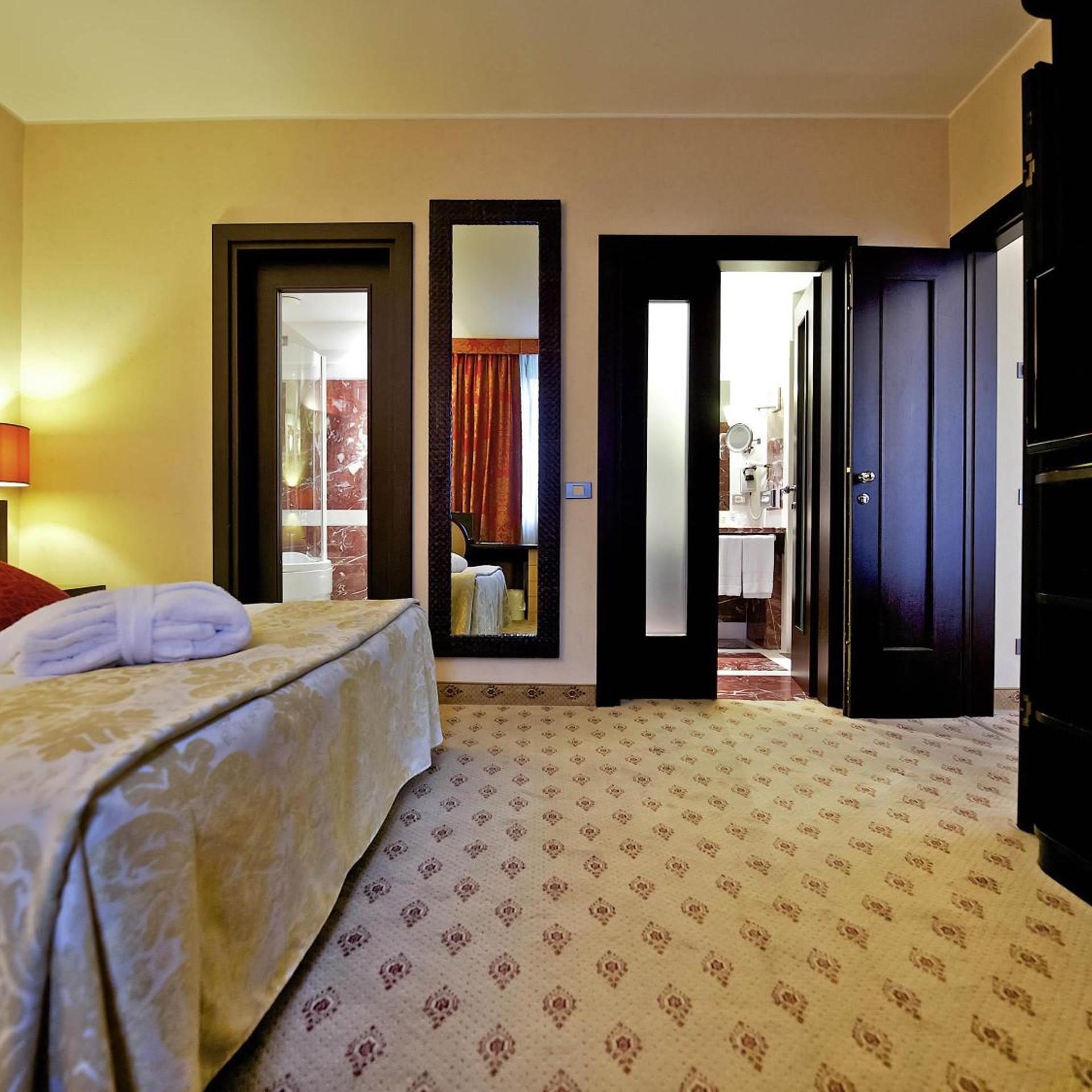 جناح تنفيذي بسرير مزدوج، Mercure Roma West 2/2