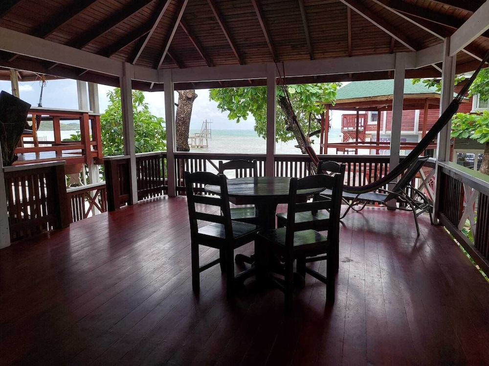 Foster's West Bay Resort 56/69