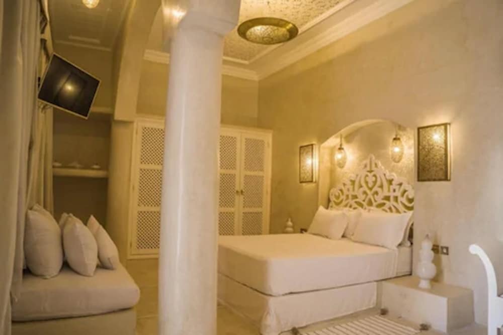 Palais Blanc Riad 36/55