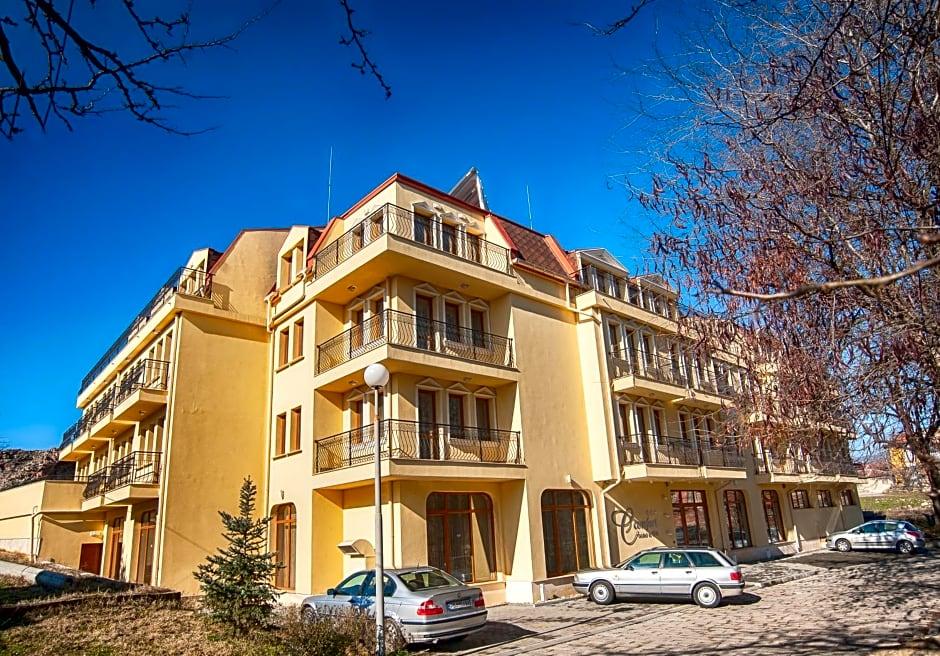 C Comfort Hotel 2/50