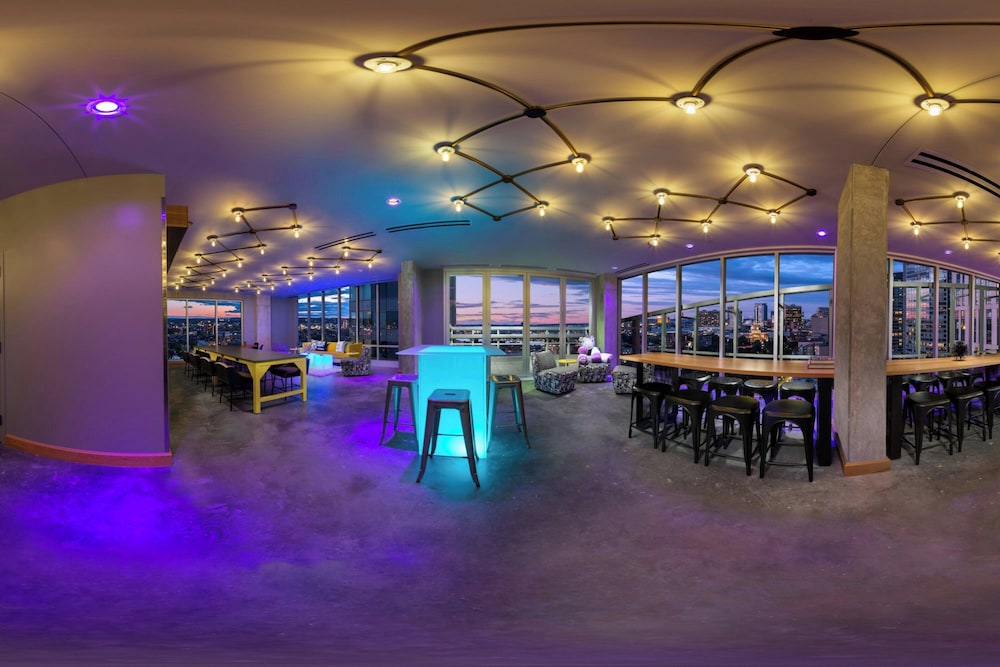 Moxy Boston Downtown 61/68