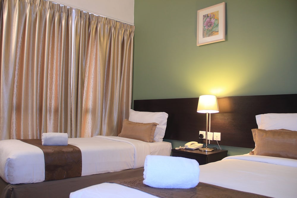 DELUXE, TWIN BEDS