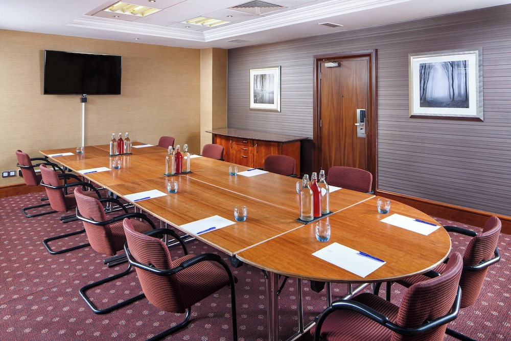 Delta Hotels by Marriott Cheltenham Chase 42/50