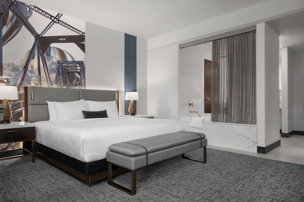 Hotel 43 16/60