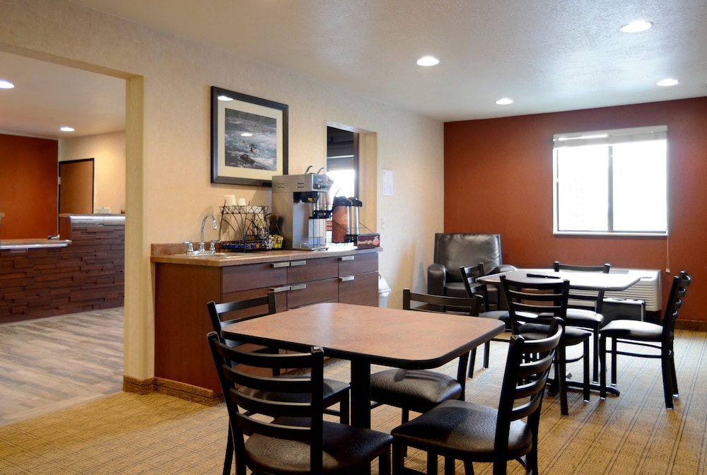 My Place Hotel-Jamestown, ND 33/37