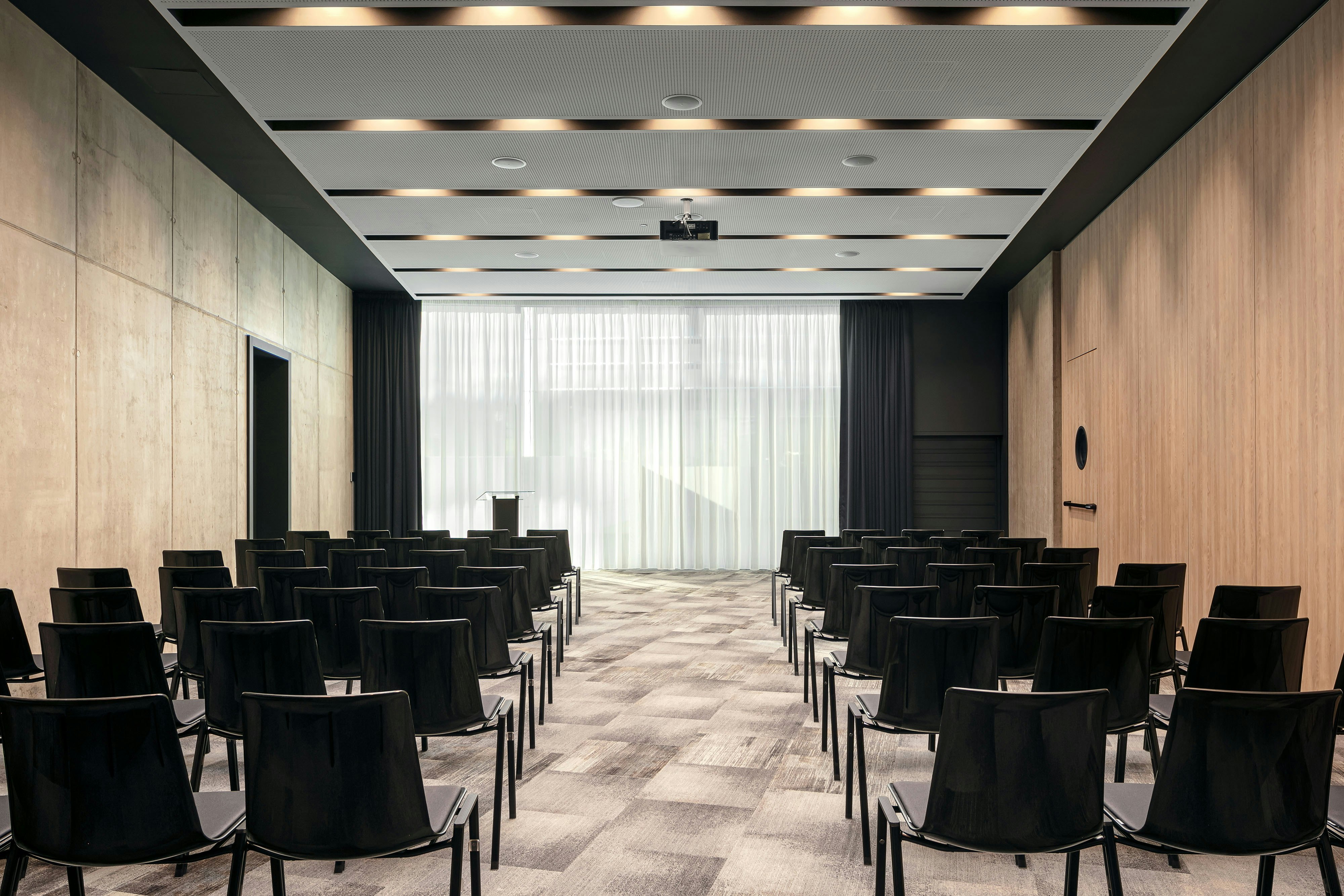 Stages Hotel Prague, a Tribute Portfolio Hotel 15/17