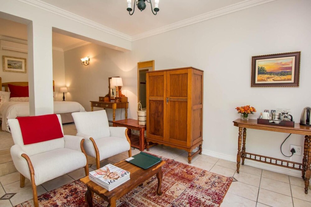 Montagu Vines Guest House 22/50