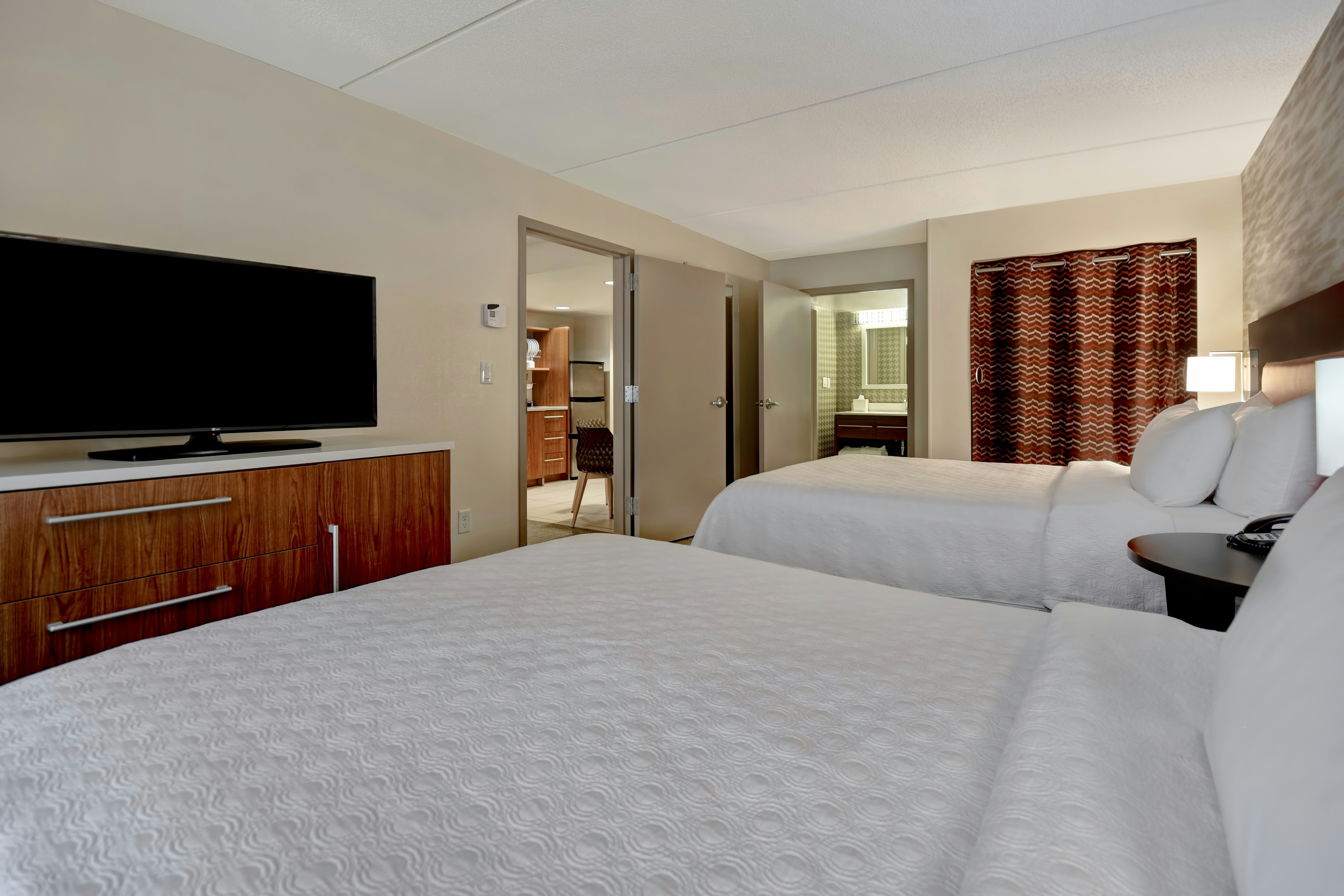 1 BEDROOM, SUITE, 2 QUEEN BEDS