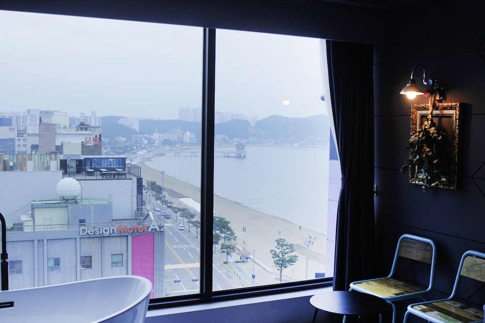 Galaxy Hotel 40/78