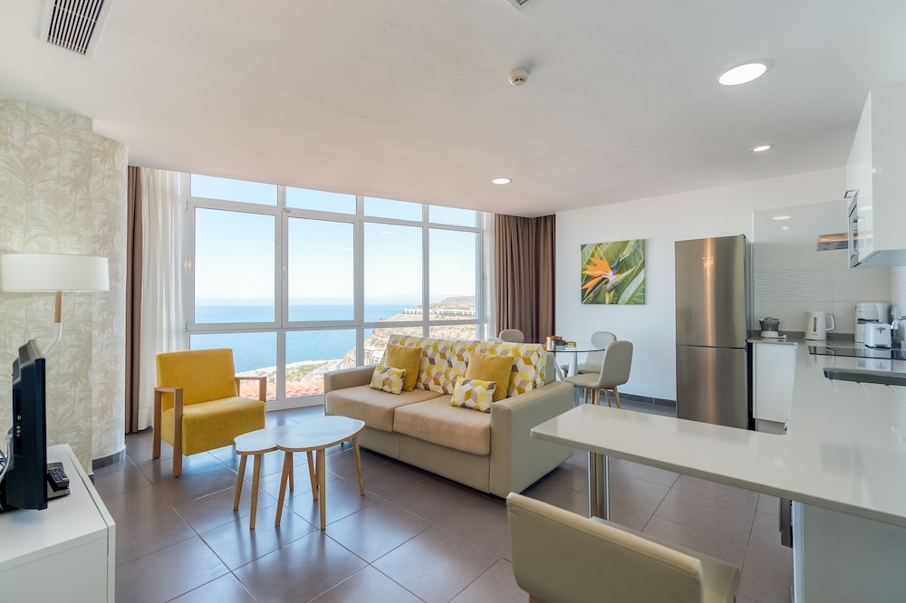 Holiday Club Vista Amadores 34/65
