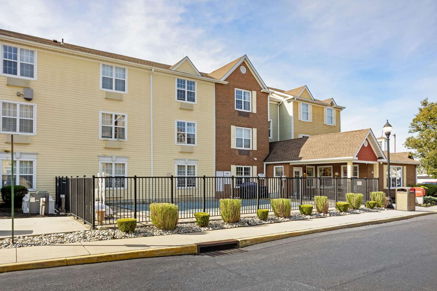 MainStay Suites Mt. Laurel - Philadelphia 11/15