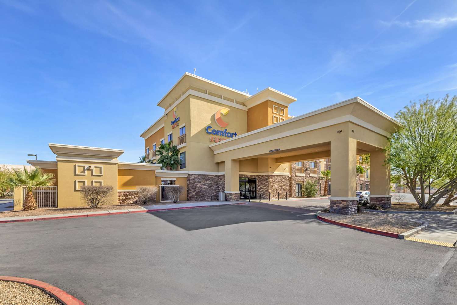 Comfort Suites Blythe, CA 43/49
