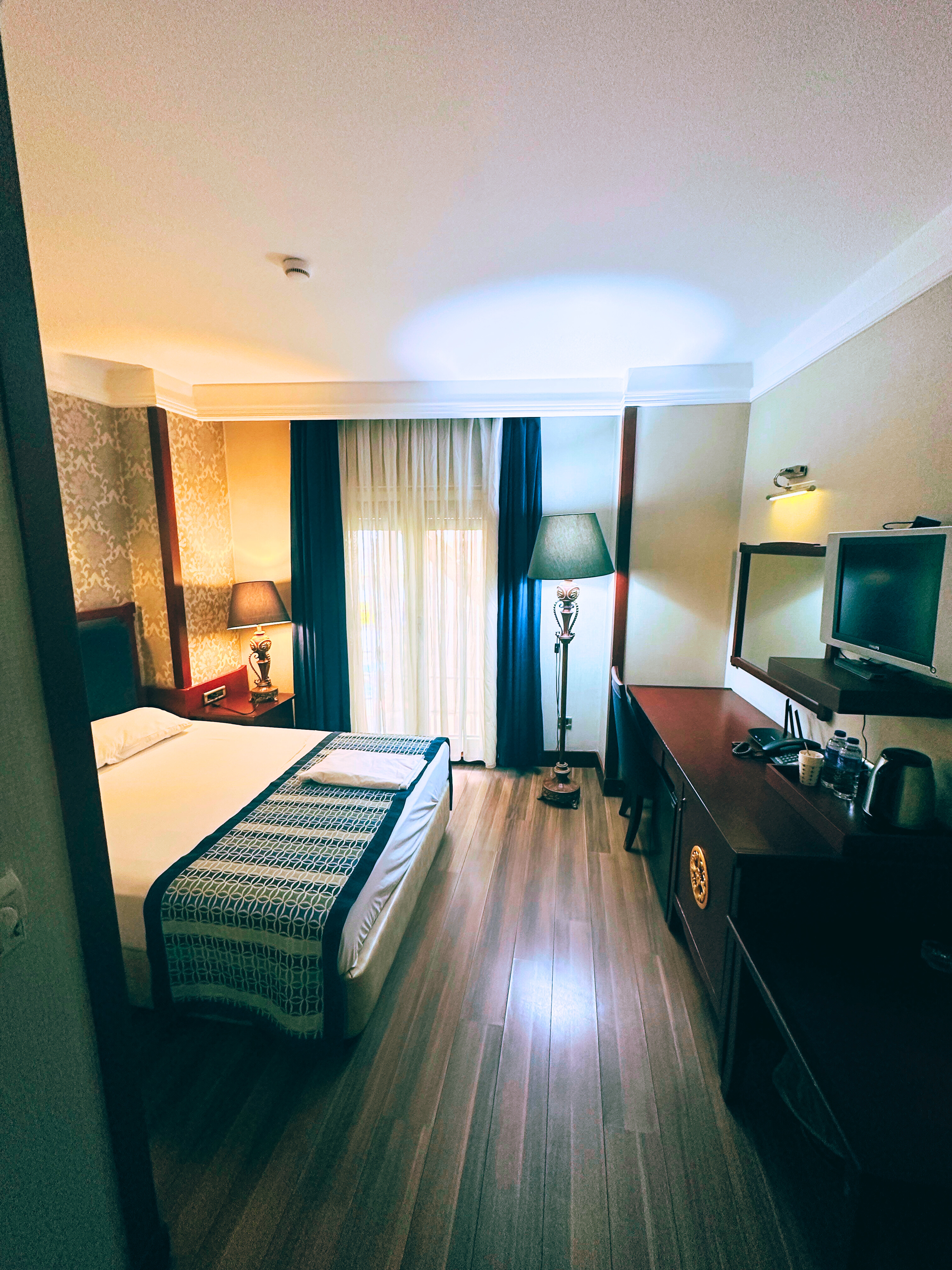 French Bed