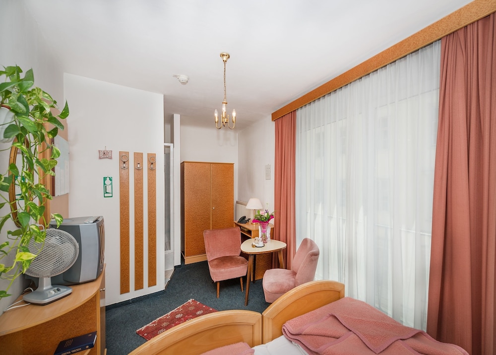 Pension Dr. Geissler 36/60