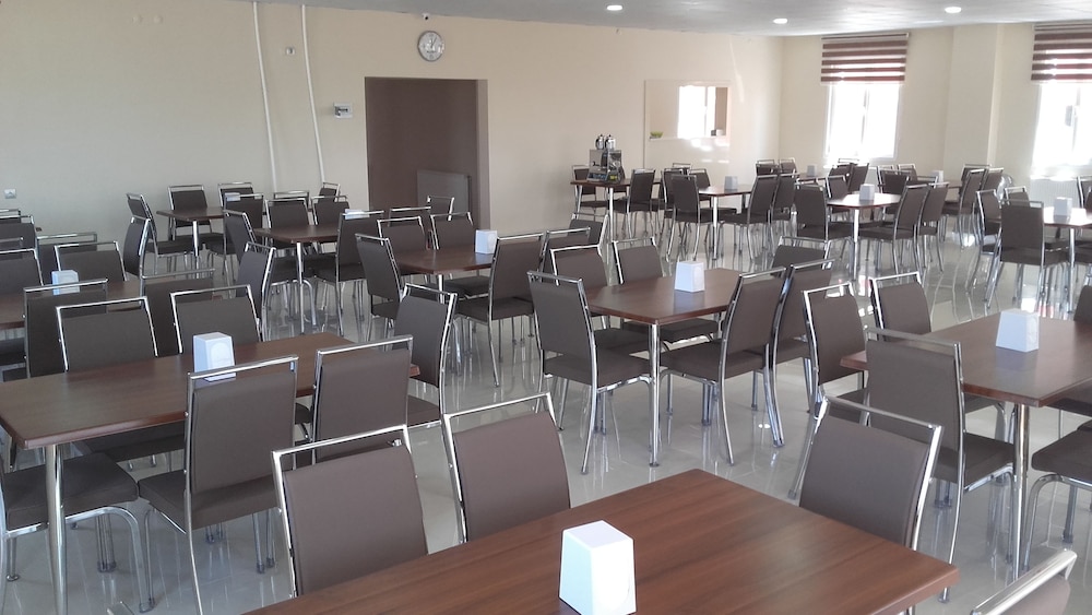 Gunes Otel 32/42