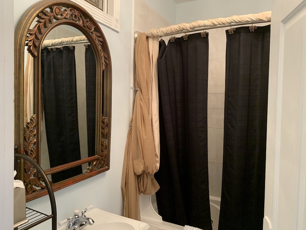 Peace and Plenty Inn B&B 43/71