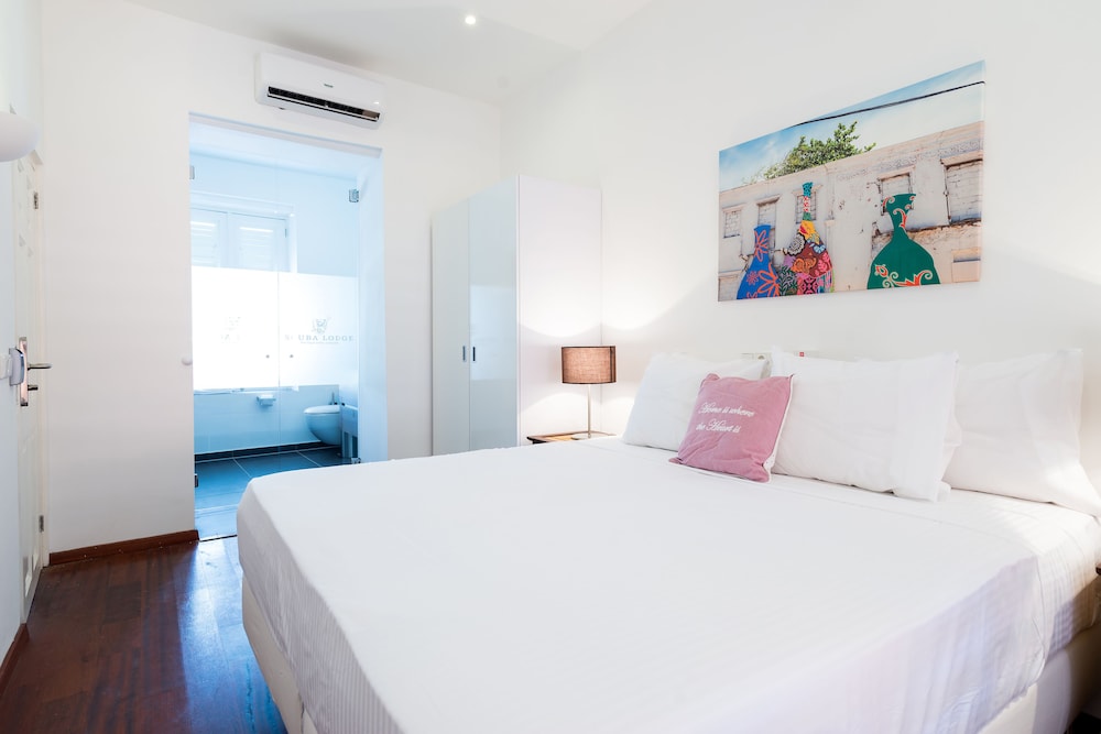 Scuba Lodge & Ocean Suites 18/76