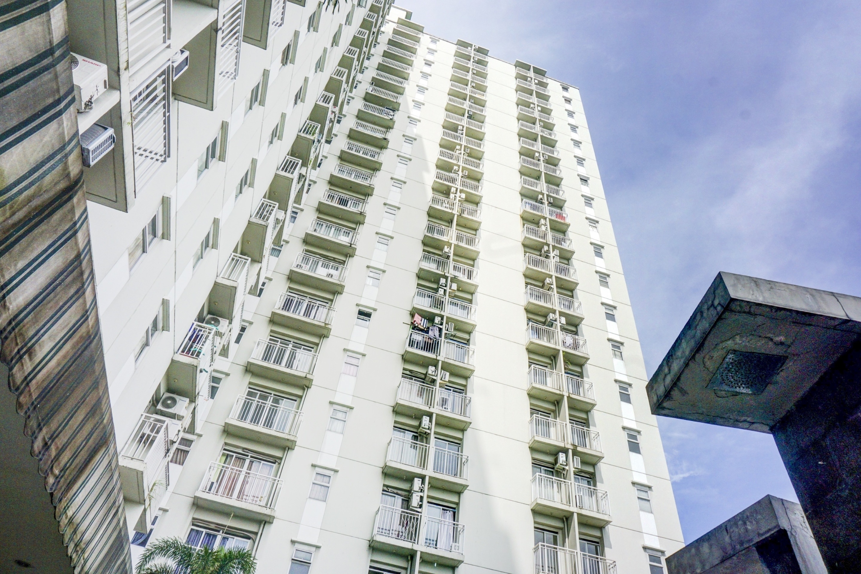Skyland Bogor Valley Apartments 1/17