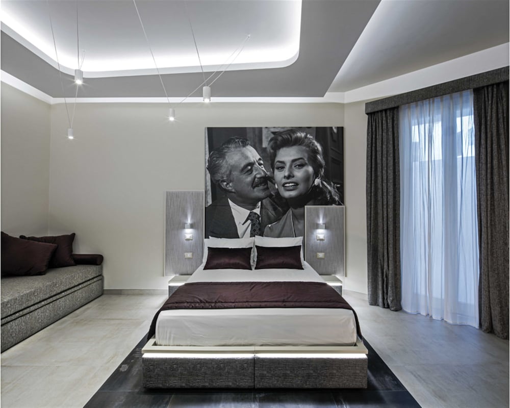 Via Veneto Luxury Suites 31/50