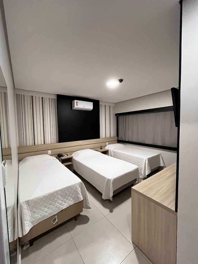 MOGANO EXPRESS HOTEL LTDA 3/19