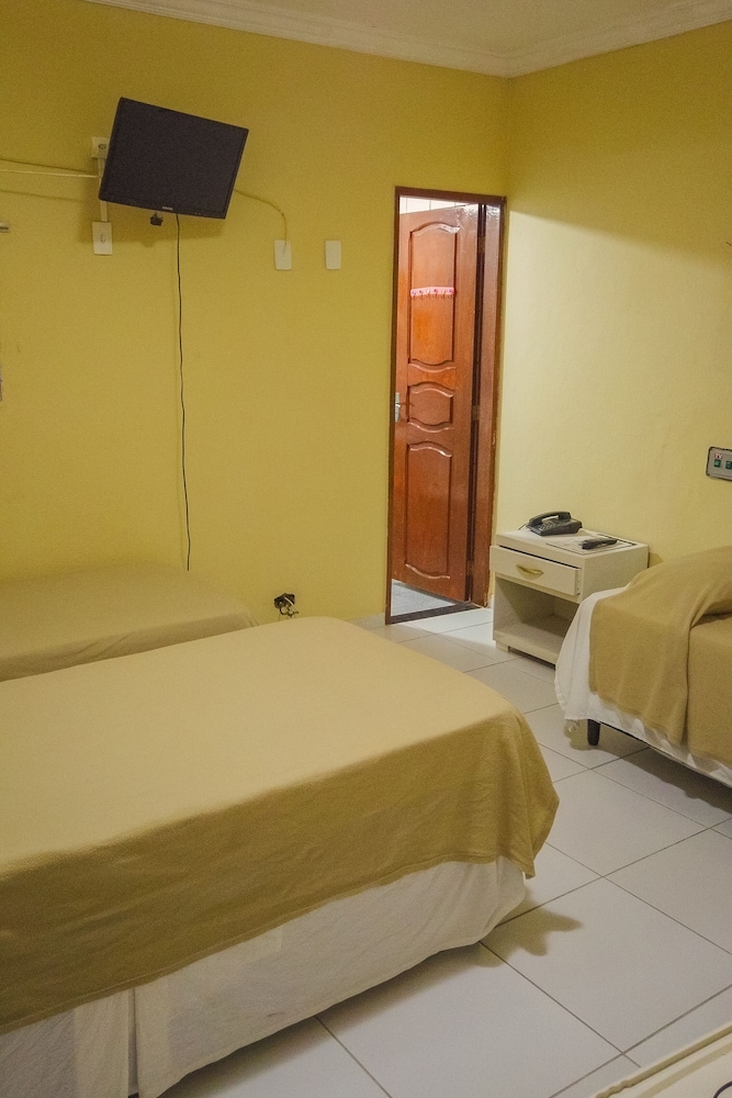 HOTEL 5 SOIS 31/50