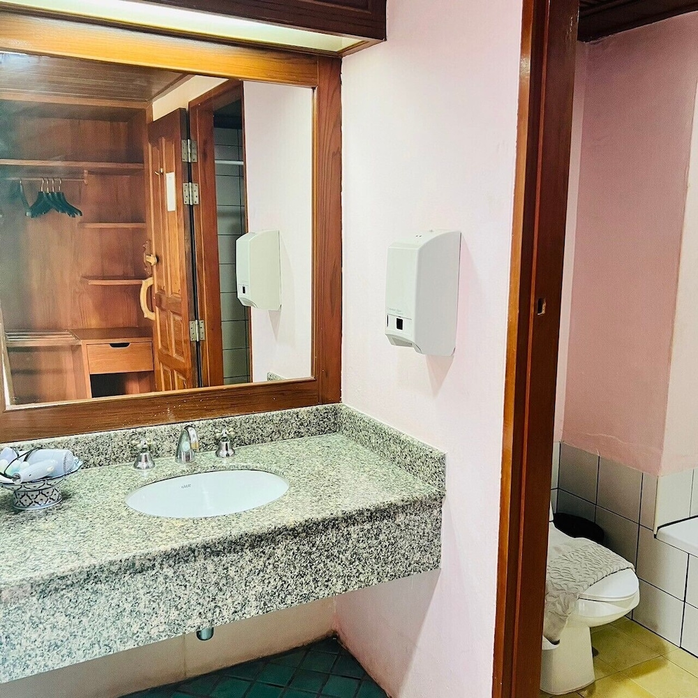 MW Krabi Beach Resort 54/56