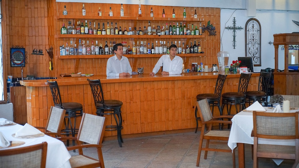 El Rebozo Hotel 50/66