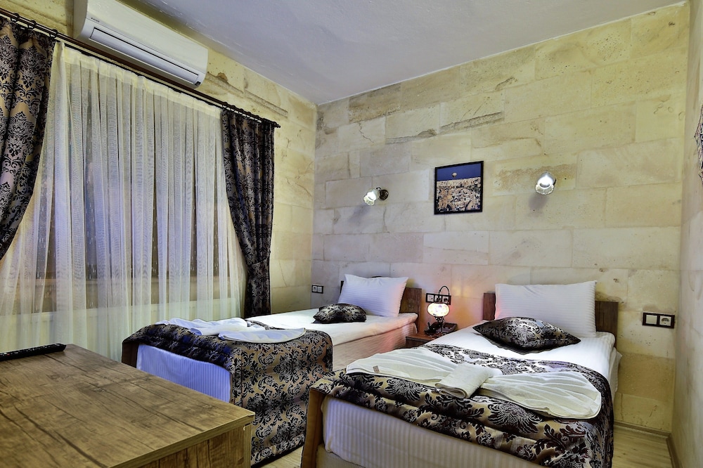 Yusuf Bey House 18/66