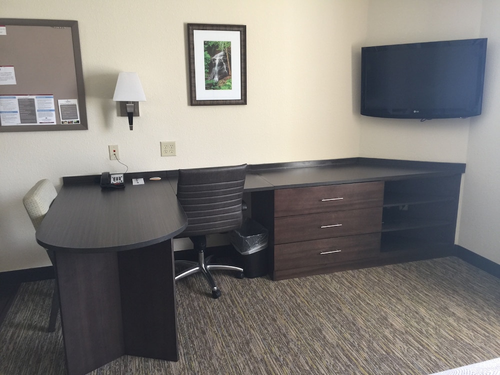 Candlewood Suites Woodward 30/42
