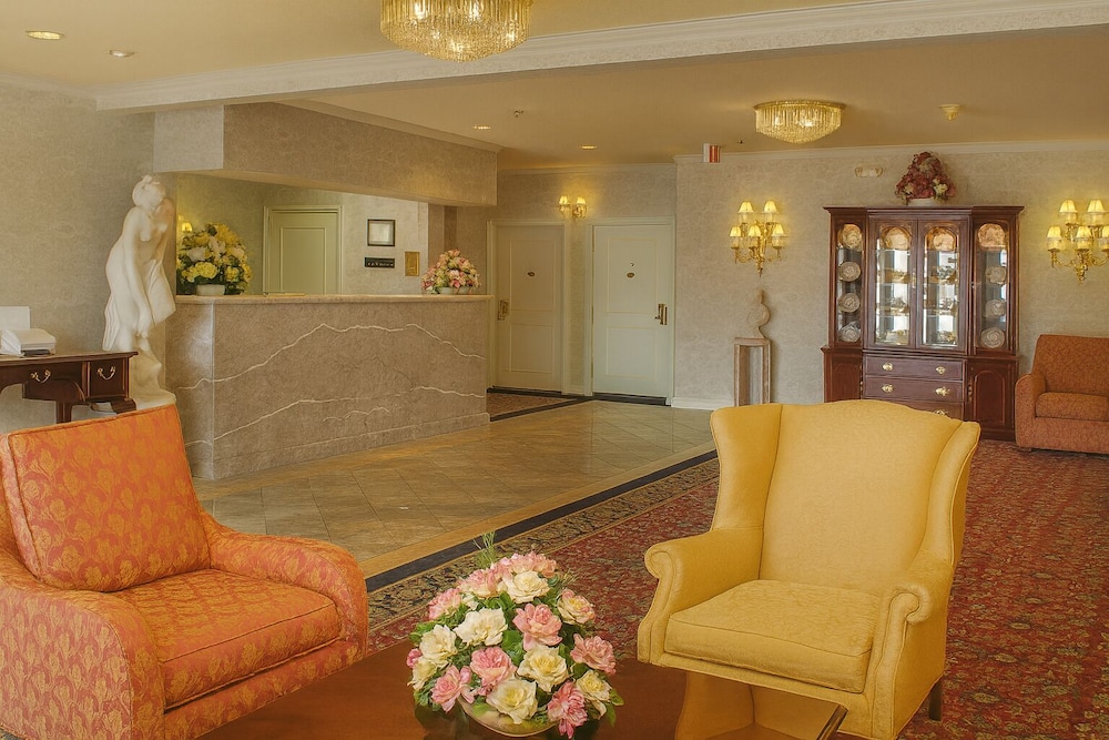 Carlyle Hotel 14/70