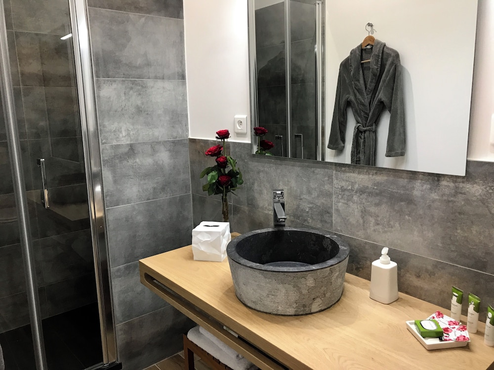 غرفة فاخرة بسرير كينج، Villa Kilauea B&B 3/5